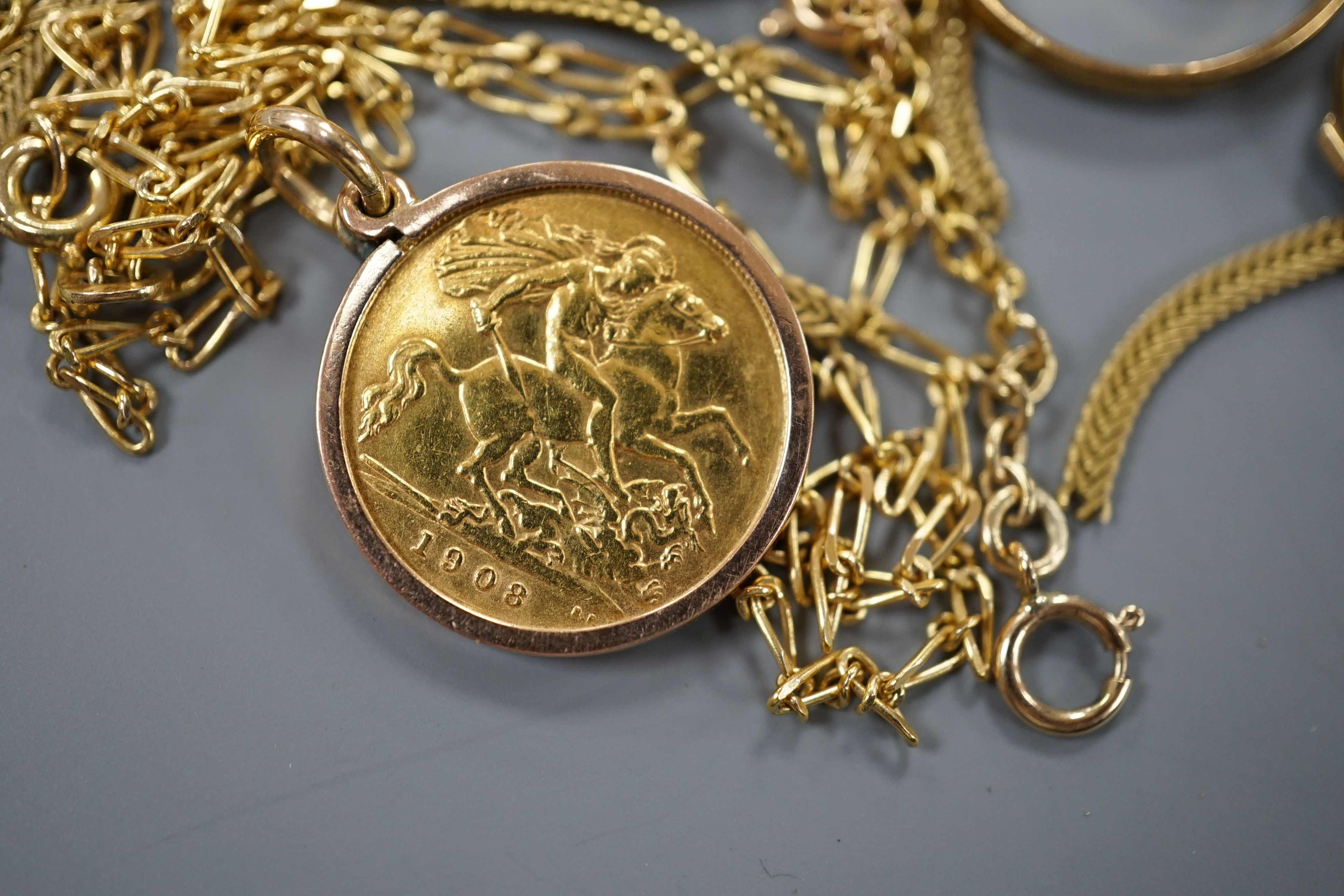 A 1908 gold half sovereign in unmarked mount, three assorted 9ct gold necklaces, one a.f.; a Victorian ring and a heart shaped locket, gross 30.4 grams